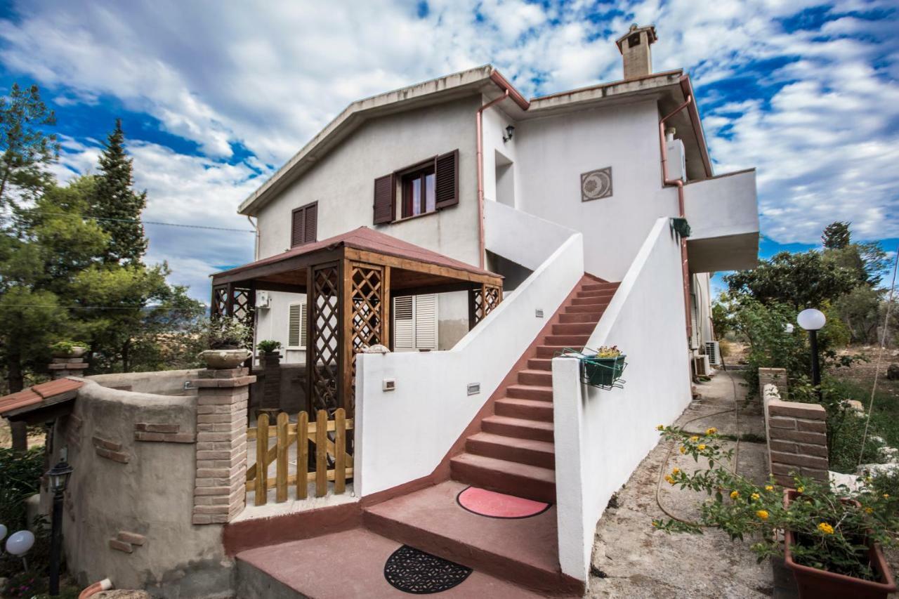 Casa Vacanza Il Mandorlo Domusnovas 외부 사진